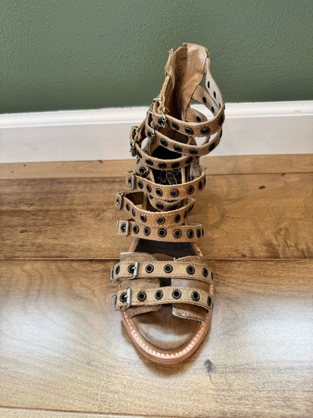 Freebird Cassandra (New without Box) - Size 7 - Picture 7 of 13